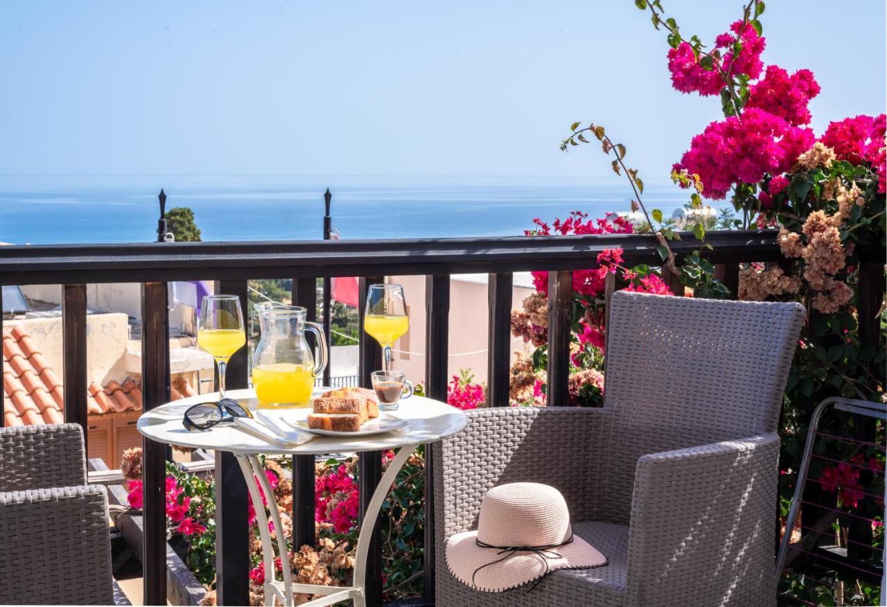 Life Is Suite Korifi Hersonissos  Exterior photo